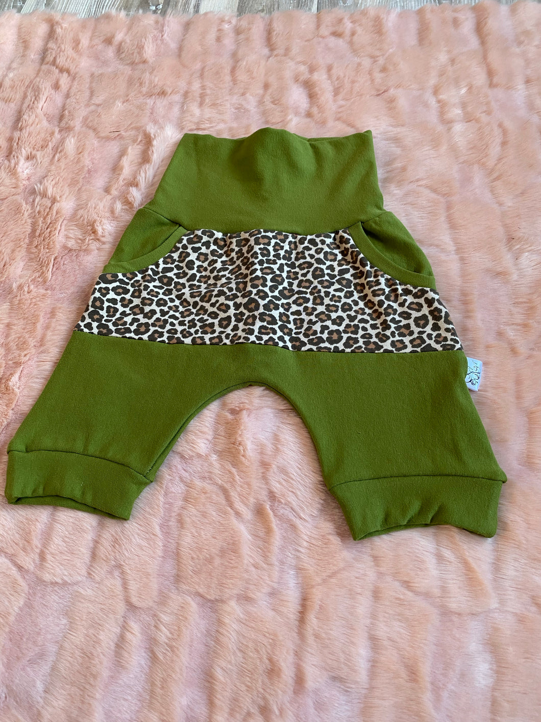 Short evolutif 1-3T